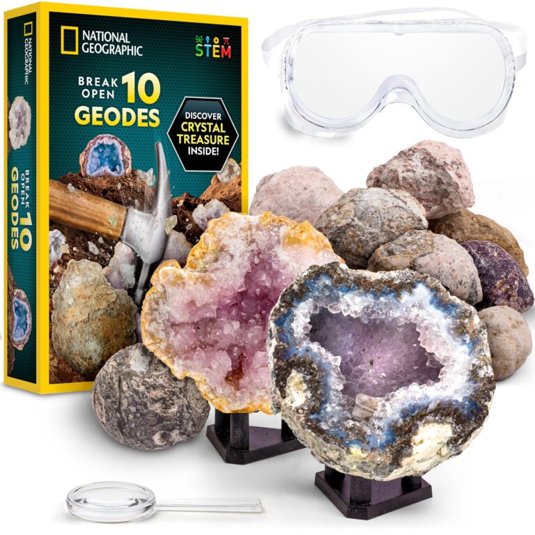 National Geographic Break Open 10 Premium Geodes Kit