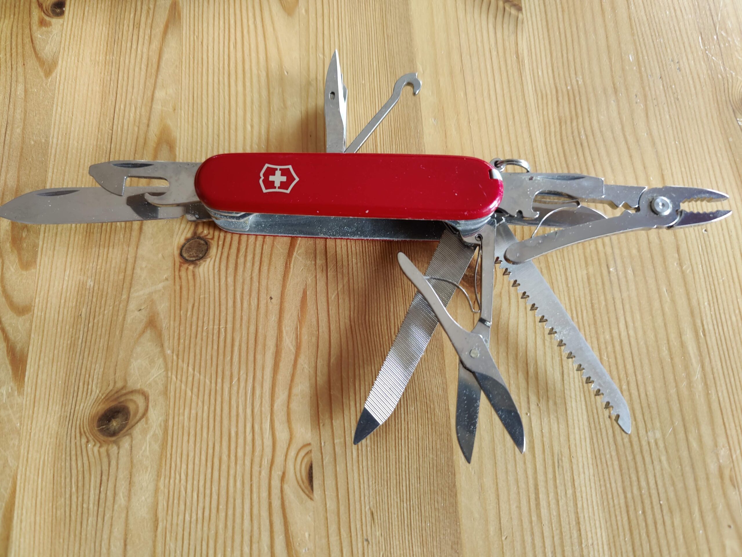 Victorinox Fieldmaster red Swiss Army knife, wood saw and scissors opened